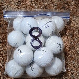 Bag 8 of 14 golf balls